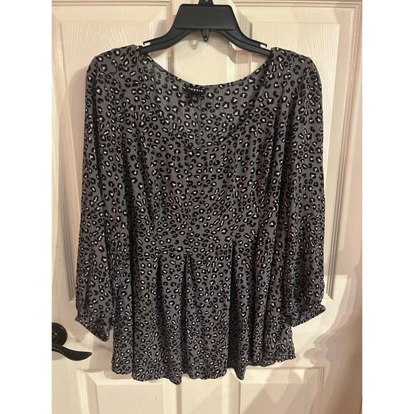 Torrid Top Size 1 - Picture 5 of 6